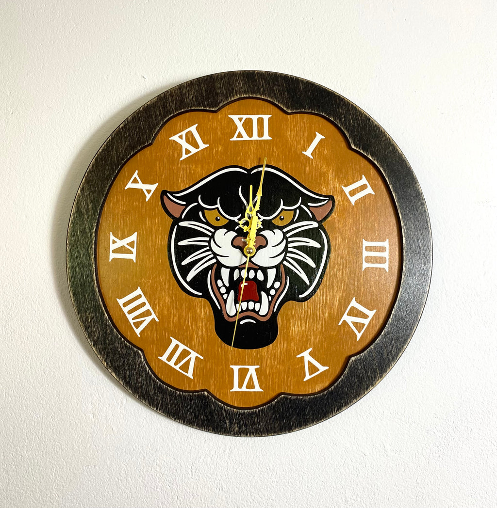 Classic Panther Head Wall Clock