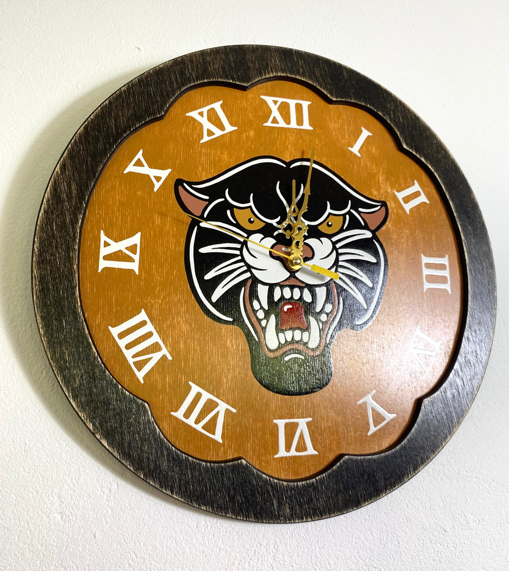 Classic Panther Head Wall Clock